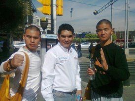 Con los hijos del gran maestro Leegarkuen de China en México